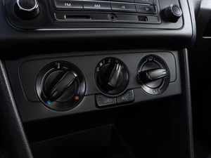 Седан Volkswagen Polo 2015 года, 899000 рублей, Волгоград