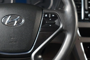 Седан Hyundai Sonata 2017 года, 1319000 рублей, Тюмень