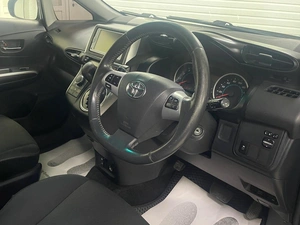 Минивэн Toyota Wish 2011 года, 995000 рублей, Ачинск