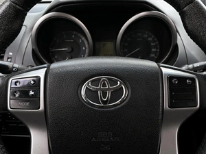 Внедорожник Toyota Land Cruiser Prado 2015 года, 3999000 рублей, Волгоград