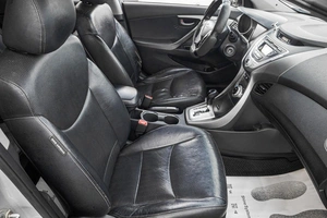 Седан Hyundai Avante 2011 года, 949000 рублей, Барнаул