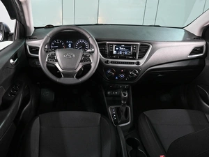 Седан Hyundai Solaris 2018 года, 1349000 рублей, Аксай