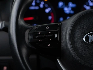 Хетчбэк Kia Rio X-Line 2018 года, 1372444 рублей, Москва