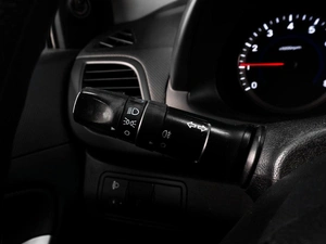 Седан Hyundai Solaris 2012 года, 719000 рублей, Тюмень