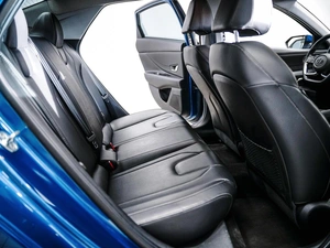 Седан Hyundai Elantra 2021 года, 1830000 рублей, Красноярск