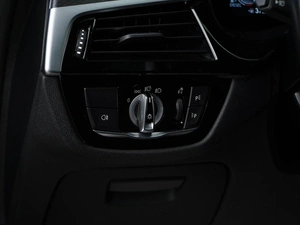 Седан BMW 5 серия 2022 года, 6399077 рублей, Москва