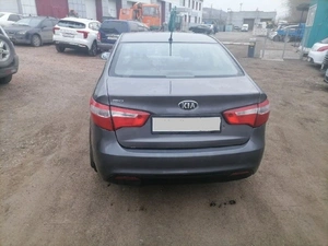 Седан Kia Rio 2013 года, 740000 рублей, Красноярск