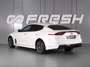 Лифтбек Kia Stinger 2019 года, 2410000 рублей, Красный Пахарь