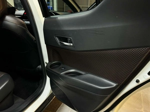 Внедорожник Toyota C-HR 2018 года, 2127000 рублей, Красноярск