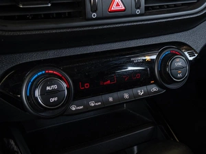 Хетчбэк Kia K3 2019 года, 2180000 рублей, Краснодар
