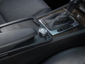 Универсал Mercedes-benz C-класс 2011 года, 1749000 рублей, Сургут