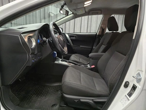 Хетчбэк Toyota Auris 2013 года, 1150000 рублей, Красноярск