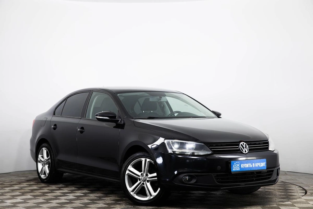 Седан Volkswagen Jetta 2013 года, 959000 рублей, Пермь