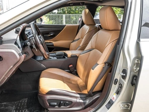 Седан Lexus ES 2018 года, 2770000 рублей, Ставрополь
