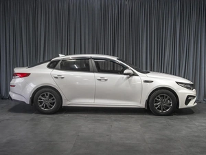 Седан Kia Optima 2020 года, 2019000 рублей, Тюмень
