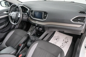 Седан ВАЗ (LADA) Vesta 2023 года, 1399000 рублей, Красноярск