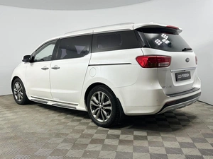 Минивэн Kia Carnival 2016 года, 2473100 рублей, Казань