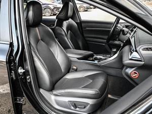 Седан Toyota Camry 2019 года, 2550000 рублей, Кирилловка