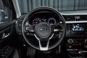 Седан Kia Rio 2019 года, 1350000 рублей, Красноярск