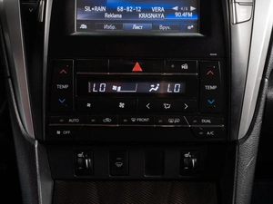 Седан Toyota Camry 2015 года, 1799000 рублей, Тюмень