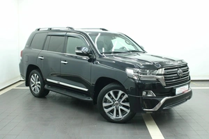 Внедорожник Toyota Land Cruiser 2017 года, 8345000 рублей, Красноярск