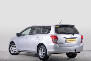 Универсал Toyota Corolla Fielder 2010 года, 1039000 рублей, Томск