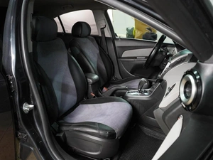 Седан Chevrolet Cruze 2013 года, 909000 рублей, Воронеж