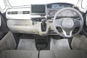 Хетчбэк Honda N-BOX 2017 года, 849000 рублей, Кемерово