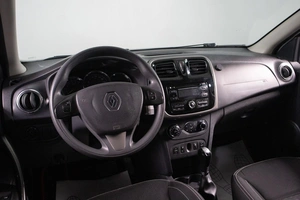 Хетчбэк Renault Sandero 2017 года, 819000 рублей, Сургут