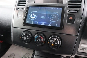 Седан Nissan Tiida 2004 года, 689000 рублей, Красноярск