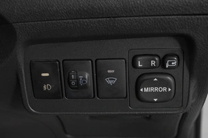 Универсал Toyota Corolla Fielder 2012 года, 949000 рублей, Кемерово