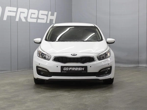 Хетчбэк Kia Ceed 2018 года, 1320000 рублей, Омск