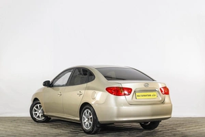Седан Hyundai Elantra 2010 года, 679000 рублей, Тюмень