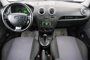 Хетчбэк Ford Fusion 2006 года, 449000 рублей, Красноярск