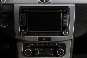 Седан Volkswagen Passat 2011 года, 1179000 рублей, Новосибирск