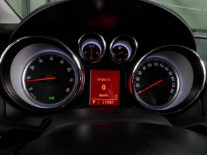 Хетчбэк Opel Astra 2010 года, 619000 рублей, Воронеж