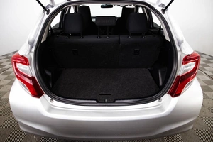 Хетчбэк Toyota Vitz 2016 года, 819000 рублей, Пермь