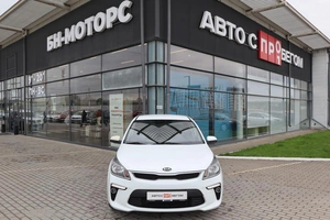 Седан Kia Rio 2019 года, 1550000 рублей, Мирное