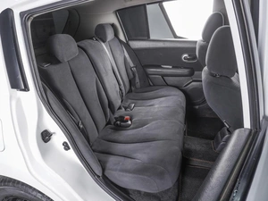 Хетчбэк Nissan Tiida 2013 года, 900000 рублей, Ростов-на-Дону