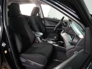 Внедорожник Toyota RAV4 2017 года, 2650000 рублей, Воронеж