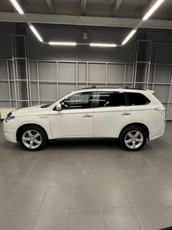 Внедорожник Mitsubishi Outlander 2013 года, 1597000 рублей, Красноярск