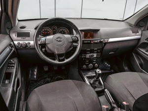 Хетчбэк Opel Astra 2007 года, 550000 рублей, Краснодар
