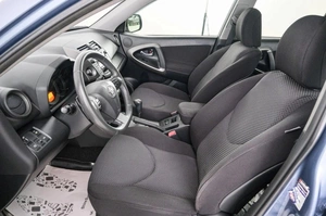 Внедорожник Toyota RAV4 2012 года, 1789000 рублей, Красноярск