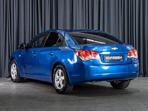 Седан Chevrolet Cruze 2011 года, 699000 рублей, Волгоград