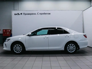 Седан Toyota Camry 2014 года, 2010000 рублей, Красноярск