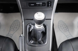 Седан Toyota Corolla 2012 года, 1159000 рублей, Пермь