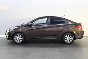 Седан Hyundai Solaris 2014 года, 1255000 рублей, Брянск