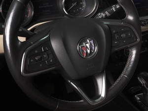 Внедорожник Buick Encore 2020 года, 1798000 рублей, Красный Пахарь