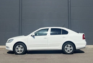 Лифтбек Skoda Octavia 2012 года, 890000 рублей, Солонцы