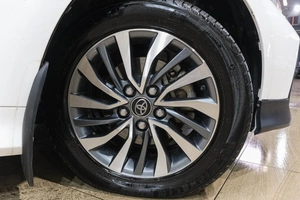 Седан Toyota Corolla 2019 года, 1859000 рублей, Новокузнецк